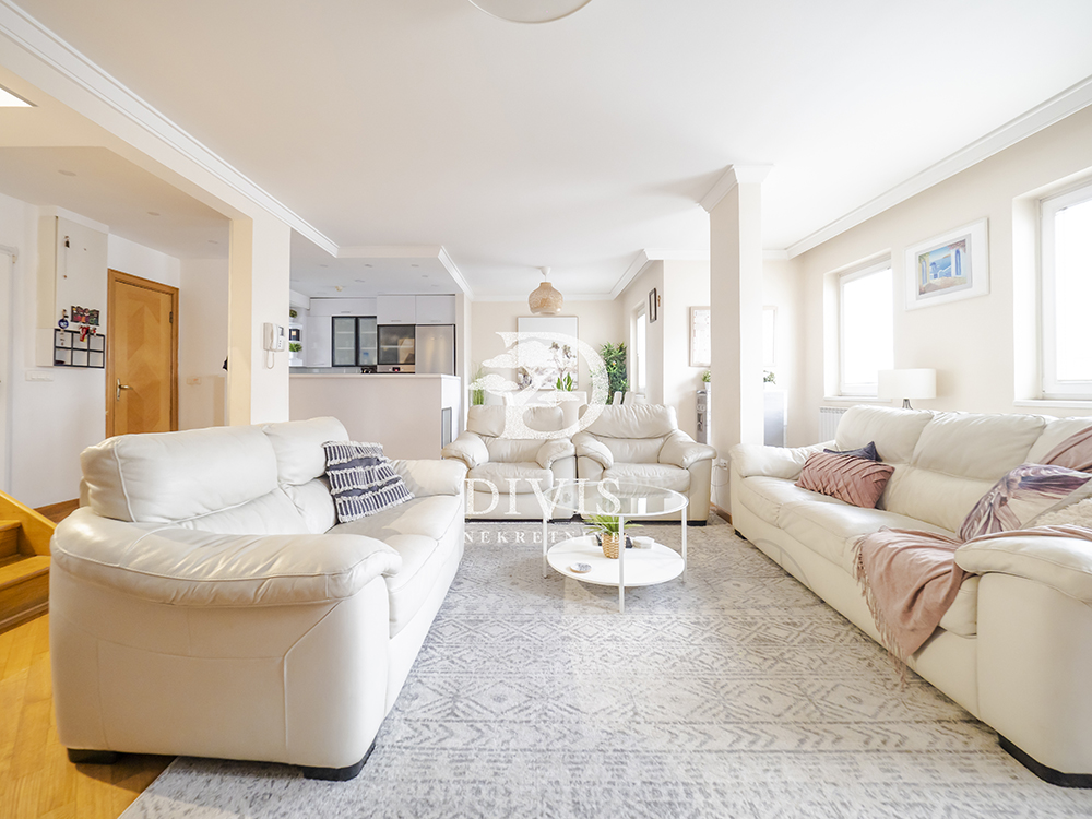 Slika 8 - Durmitorska , Četvorosoban stan na prodaju, 149m2, 450.000€